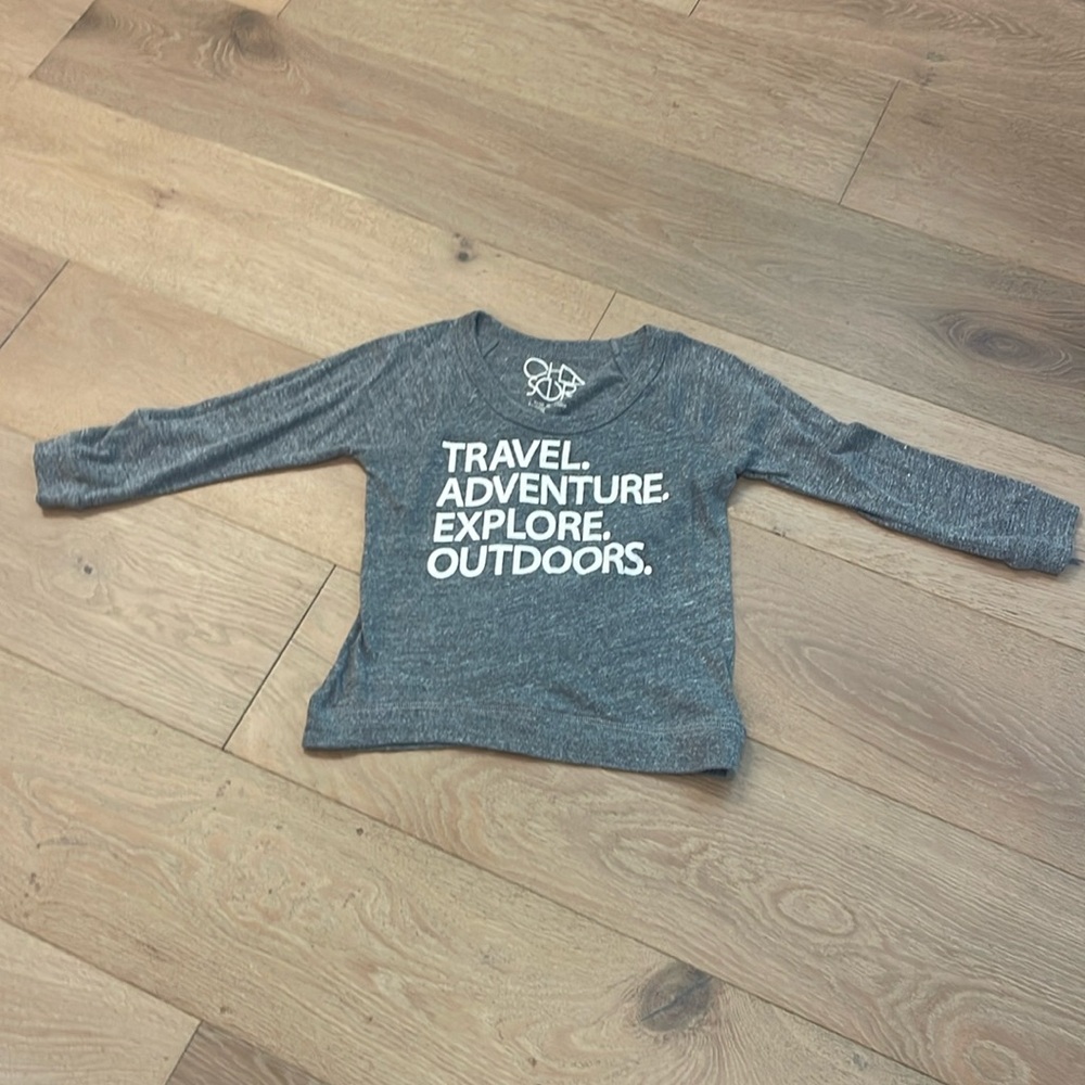 Chaser longsleeve shirt.